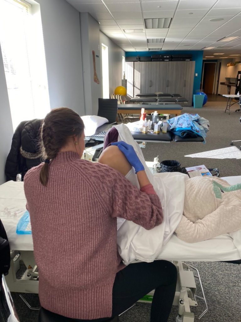 Myopain Seminars student in the Dry Needling for Pelvic Pain course